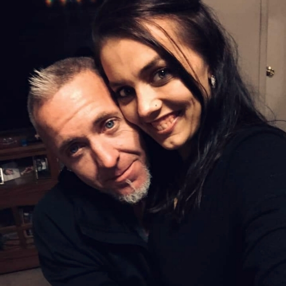 Meet your Posher, Ashley - Picture 1 of 5